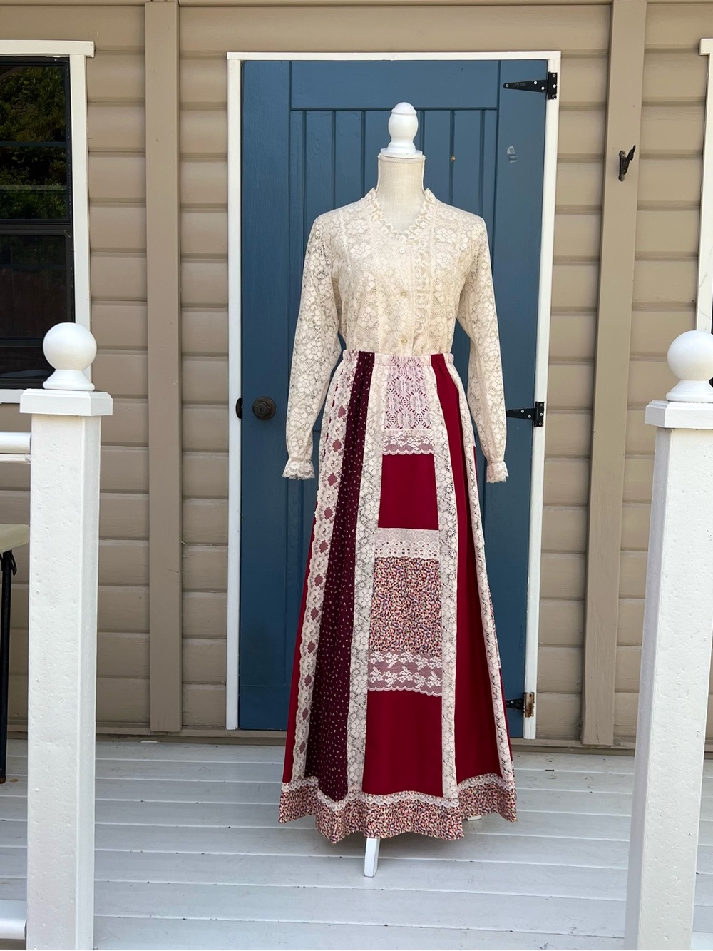Vintage Carefree Fashions 2 piece Lace Top and Prarie Maxi Skirt Women’s Size S